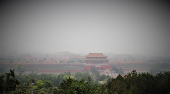 Xi Jinping:  „….große Mauer aus Stahl…“ und die 2242. Jahrfeier Chinas